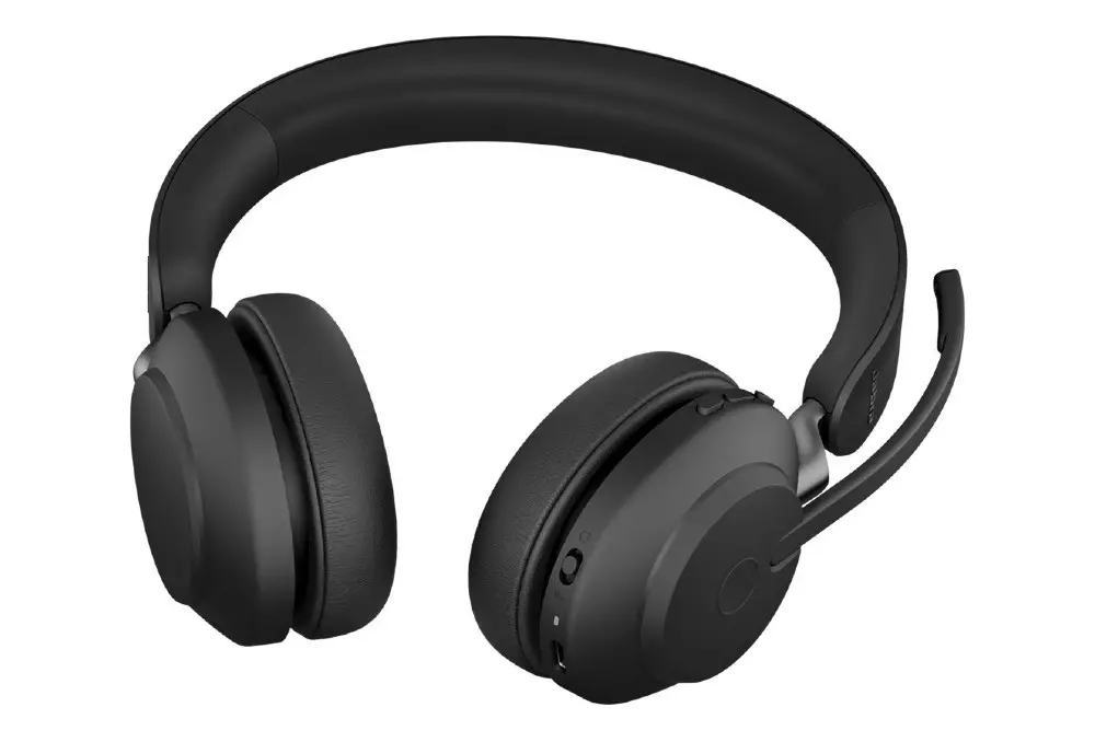 2023-06-kat-headsets.webp